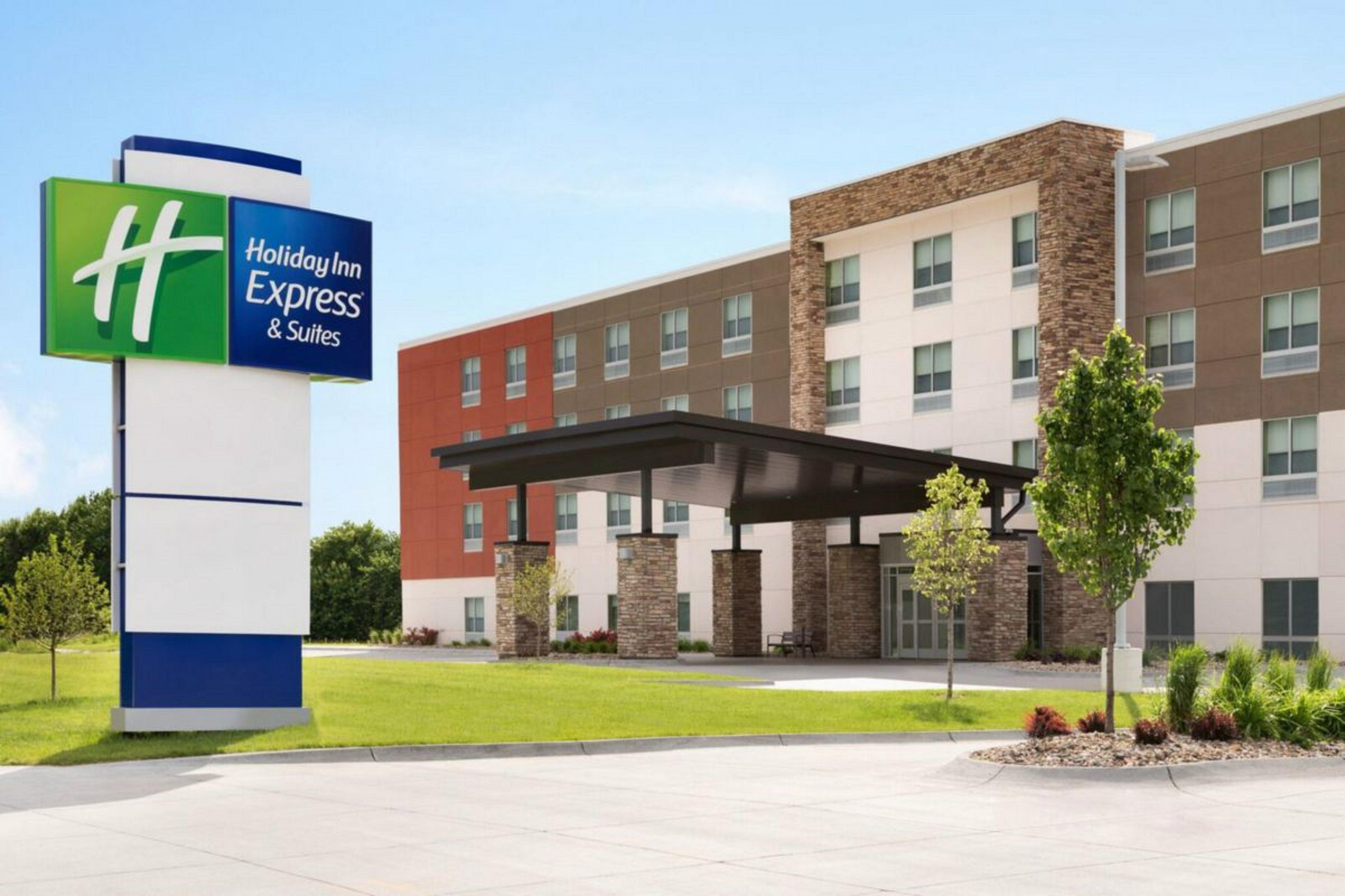 Holiday Inn Express & Suites - Harrisburg S - Mechanicsburg, An Ihg Hotel Exterior photo